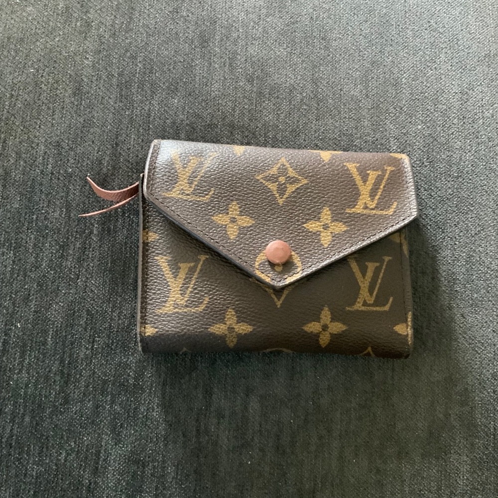 Louis Vuitton PF Victorians Monogram Wallet